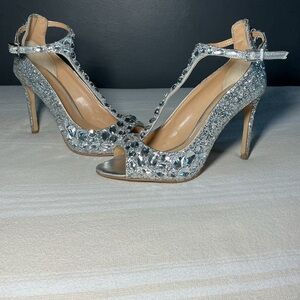 Jewel Badgley Mischka Silver Sandals